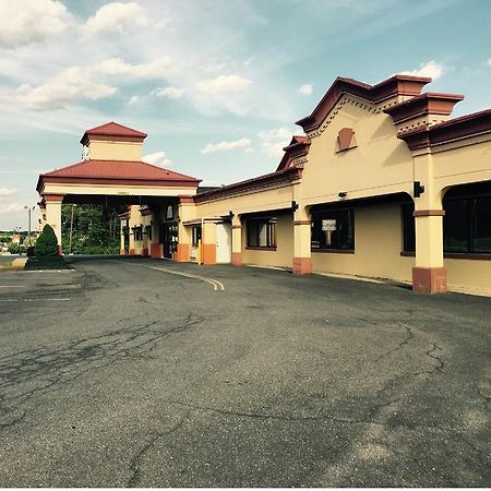 Diamond Carlisle Hotel Exterior foto